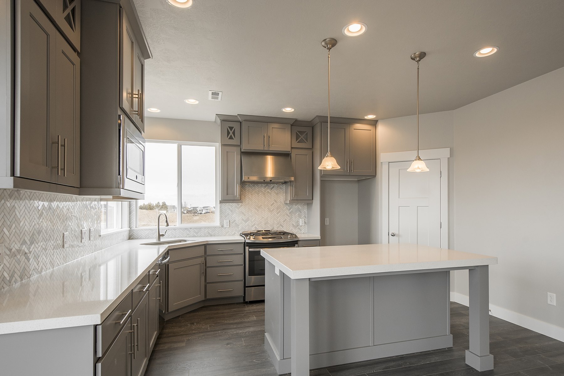 Kitchen 4 – Olympus