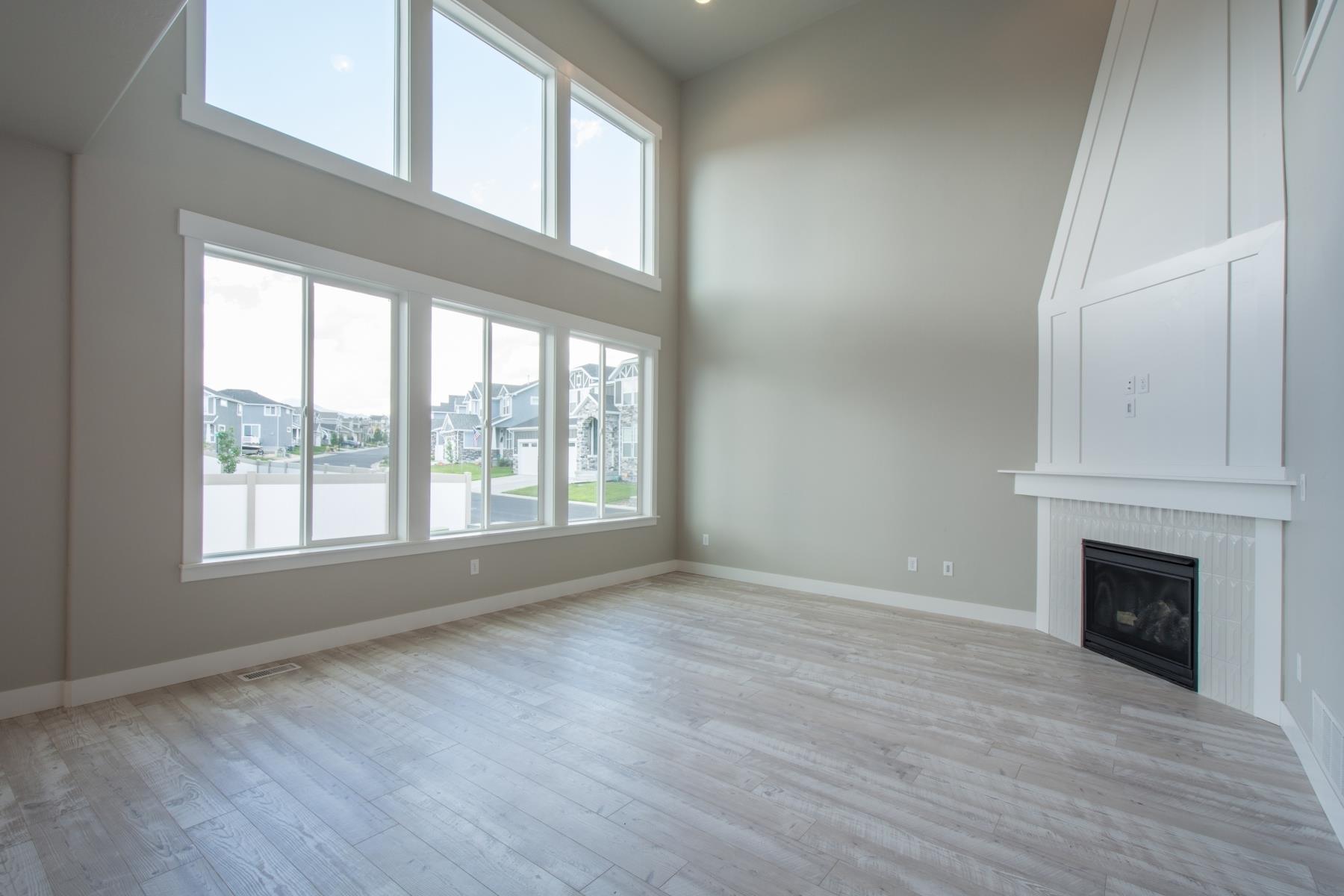 Living Room 2 – Sheridan