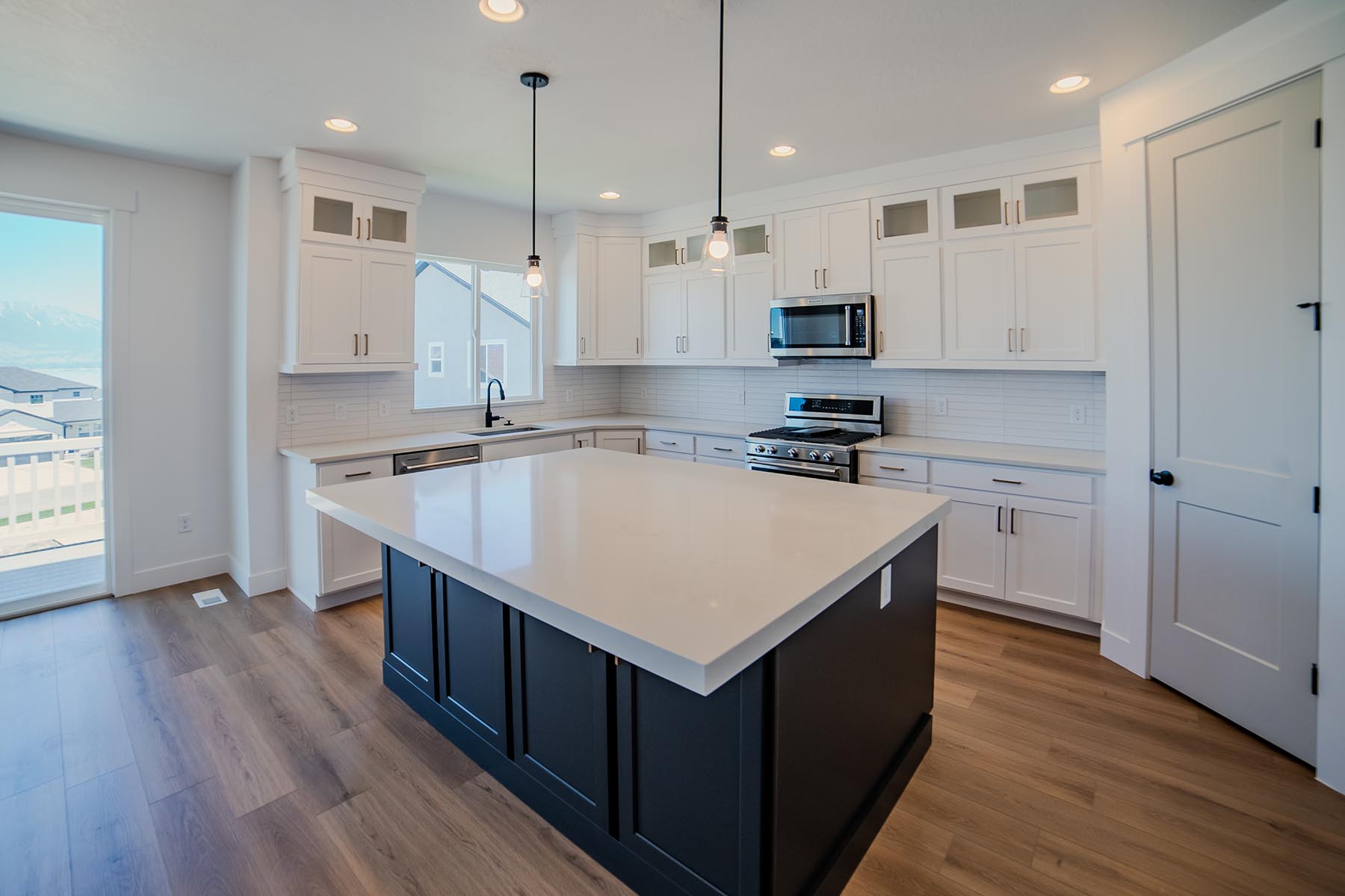 FH11242 Aspen XL_0026_Photo Jun 18 2024, 2 08 39 PM