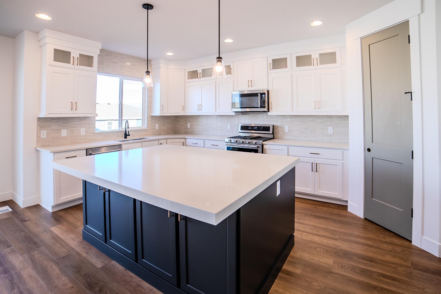 FH11246 Aspen _0026_Photo Nov 14 2024, 3 35 04 PM