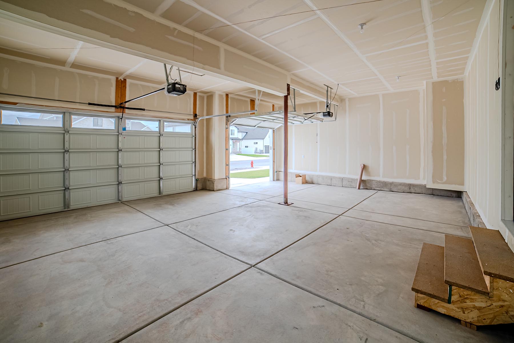 SYC7408_0003_Photo Aug 26 2025, 12 45 08 PM