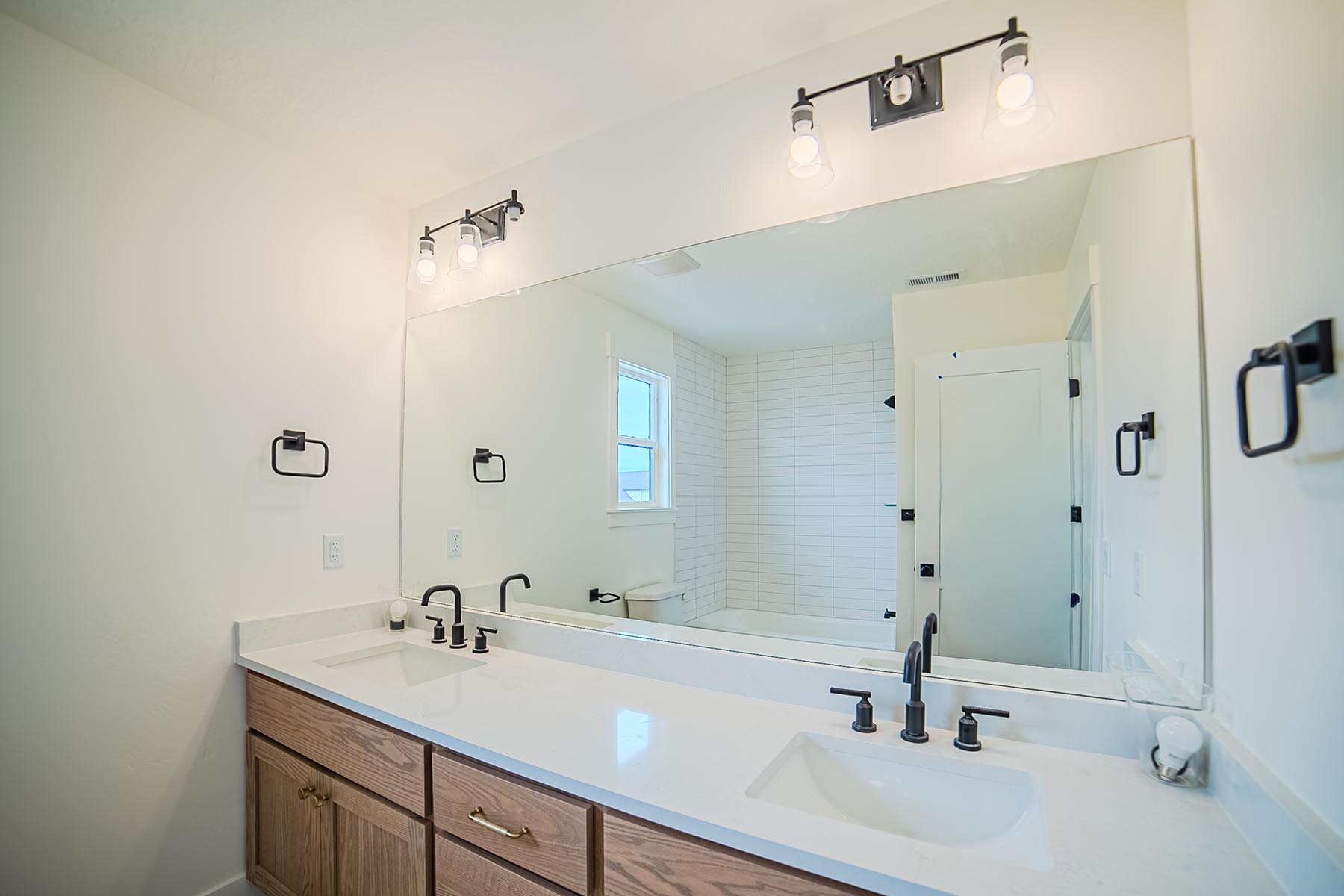 SYC7408_0018_Photo Aug 26 2025, 12 31 45 PM