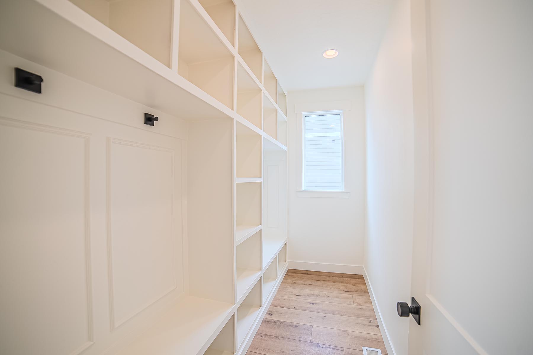 SYC7408_0028_Photo Aug 26 2025, 12 24 44 PM