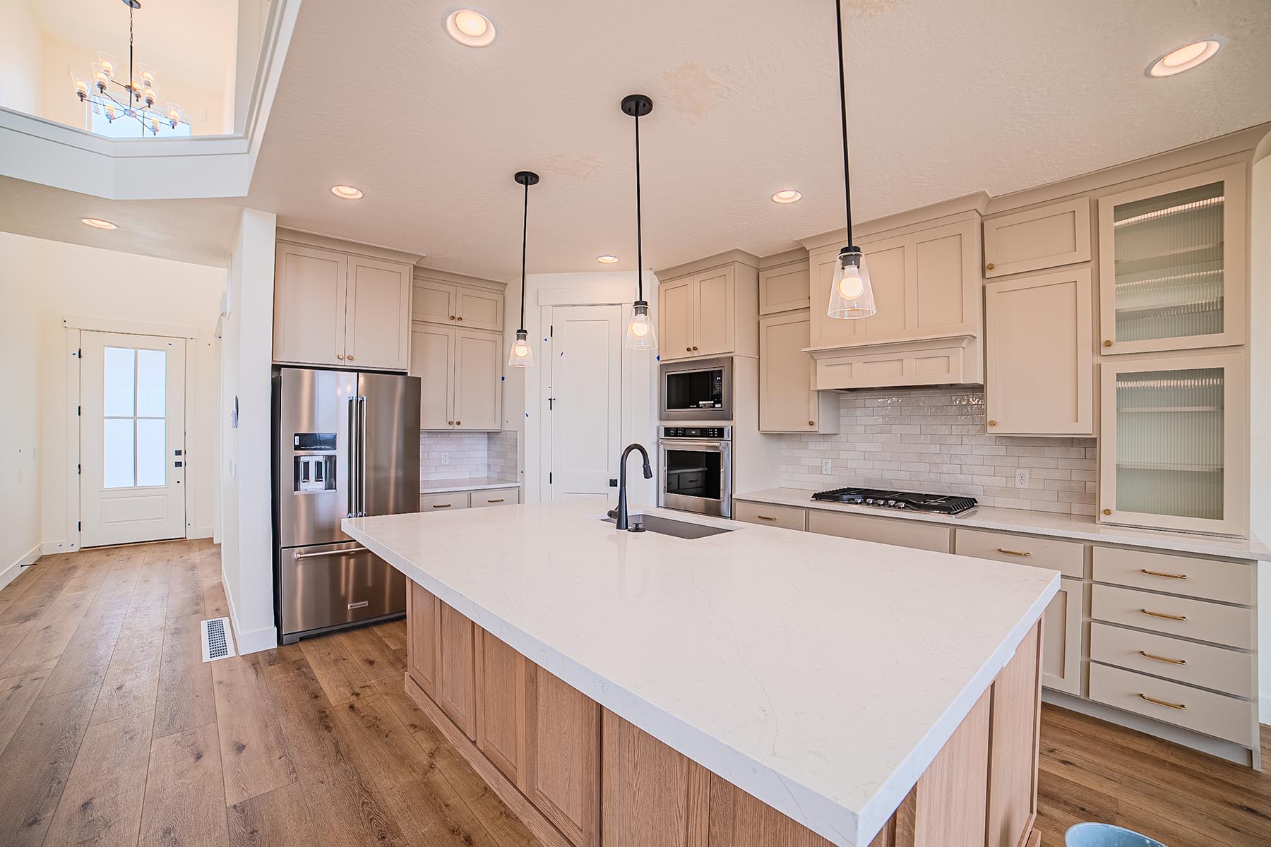 SYC7408_0038_Photo Aug 26 2025, 12 16 26 PM