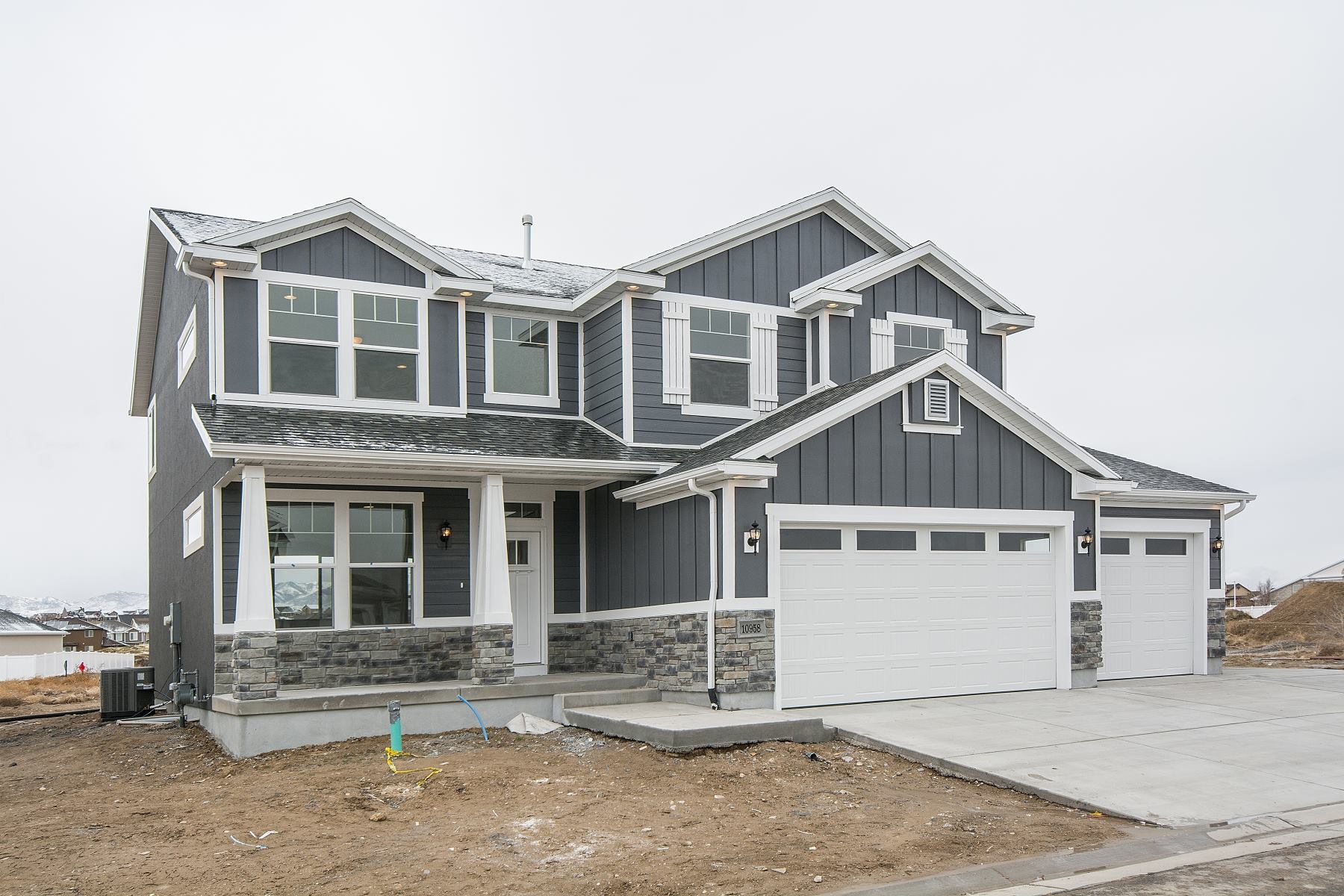 Exterior Front 4 – Olympus