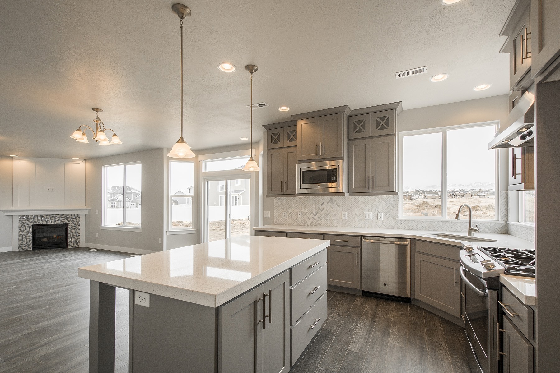 Kitchen 5 – Olympus