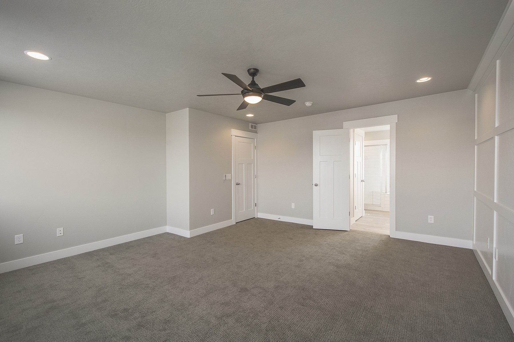 Master Bedroom 1 – Olympus