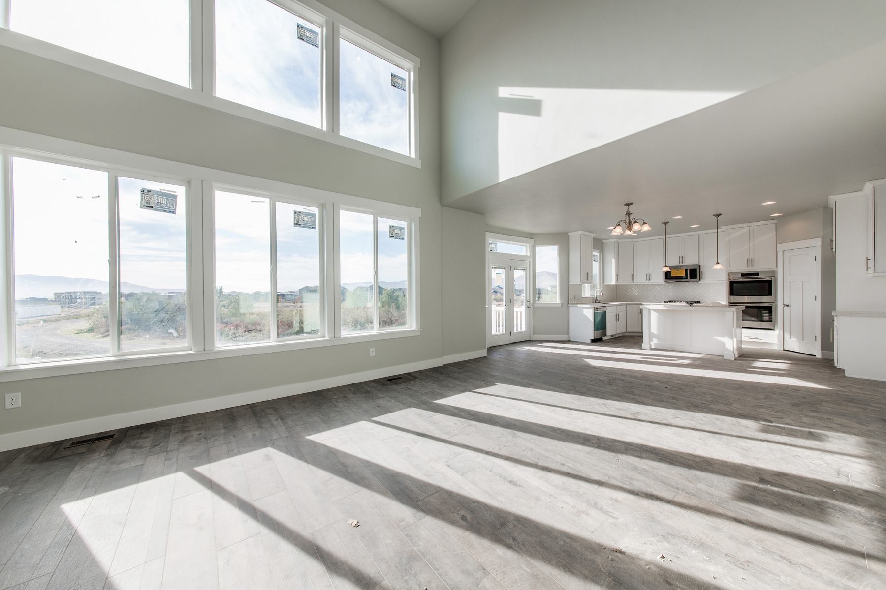 Living Room 4 – Sheridan