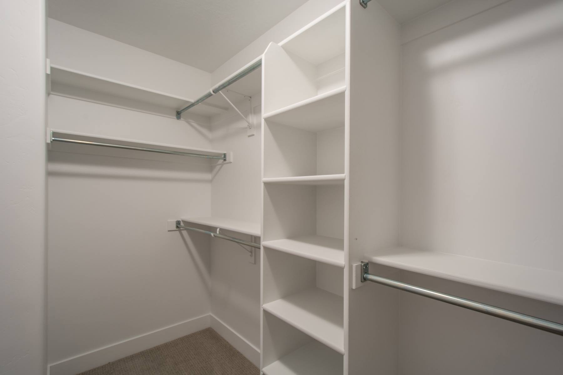 Master Closet 1 – Sheridan